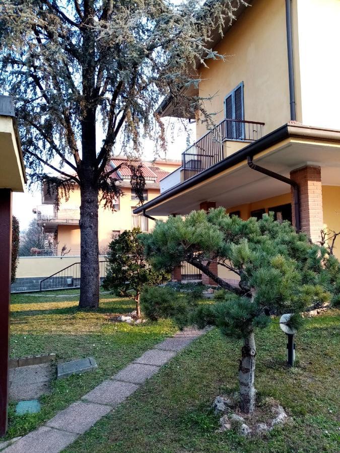 B&B Accogliente A Due Passi Dal Metro Di Milano - Casa Adriana Cologno Monzese Exterior foto